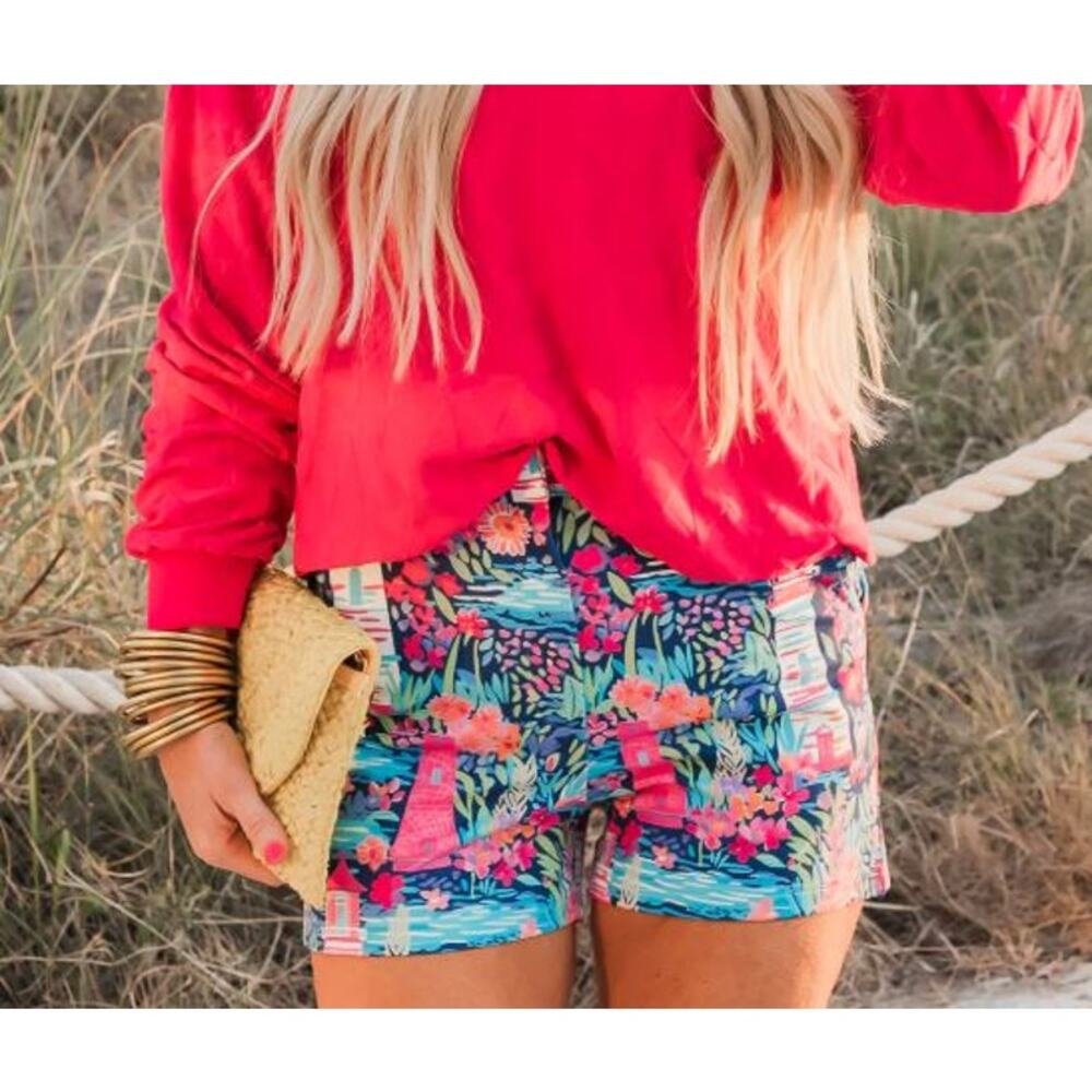 Salty Wave Brand Vibrant Lighthouse Perfect Everyday Chino Shorts Size Small